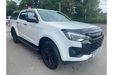 Isuzu D-Max 1.9 V-Cross Double Cab 4x4 Pick Up - Thumb 0