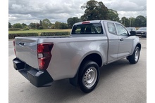 Isuzu D-Max 1.9 Utility 4x4 Extended Cab Pick Up DL - Thumb 3