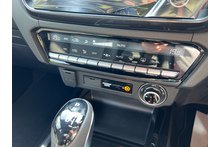 Isuzu D-Max 1.9 V-Cross Double Cab 4x4 Pick Up - Thumb 16