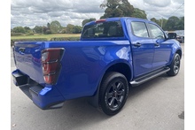 Isuzu D-Max 1.9 V-Cross Double Cab 4x4 Pick Up - Thumb 3