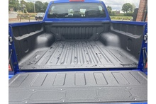 Isuzu D-Max 1.9 V-Cross Double Cab 4x4 Pick Up - Thumb 6