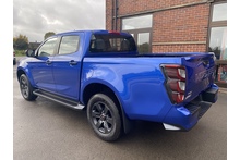 Isuzu D-Max 1.9 V-Cross Double Cab 4x4 Pick Up - Thumb 1