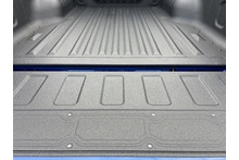 Isuzu D-Max 1.9 V-Cross Double Cab 4x4 Pick Up - Thumb 3