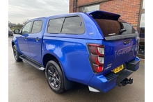Isuzu D-Max 1.9 V-Cross Double Cab 4x4 Pick Up - Thumb 1