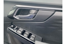 Isuzu D-Max 1.9 V-Cross Double Cab 4x4 Pick Up - Thumb 12