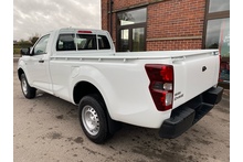 Isuzu D-Max 1.9 Utility Single Cab 4x4 Pick Up DL - Thumb 1