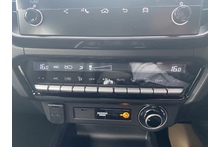 Isuzu D-Max 1.9 V-Cross Double Cab 4x4 Pick Up - Thumb 15