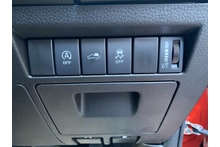Isuzu D-Max 1.9 V-Cross Double Cab 4x4 Pick Up - Thumb 12