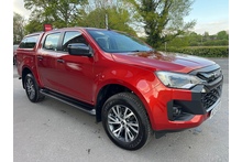 Isuzu D-Max 1.9 V-Cross Double Cab 4x4 Pick Up - Thumb 0