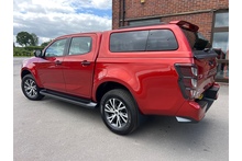 Isuzu D-Max 1.9 V-Cross Double Cab 4x4 Pick Up - Thumb 1