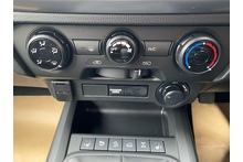 Isuzu D-Max 1.9 DL20 Double Cab 4x4 Pick Up - Thumb 12