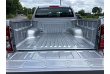 Isuzu D-Max 1.9 DL20 Double Cab 4x4 Pick Up - Thumb 6