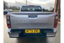 Isuzu D-Max 1.9 V-Cross Double Cab 4x4 Pick Up - Thumb 2