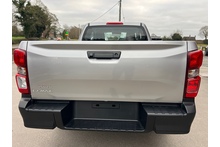 Isuzu D-Max 1.9 Utility Extended Cab 4x4 Pick Up - Thumb 4