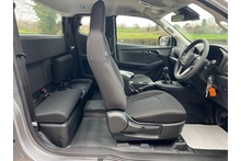 Isuzu D-Max 1.9 Utility Extended Cab 4x4 Pick Up - Thumb 7