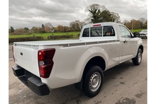 Isuzu D-Max 1.9 Utility Single Cab 4x4 Pick Up DL - Thumb 2