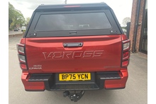 Isuzu D-Max 1.9 V-Cross Commercial Double Cab 4x4 Pick Up - Thumb 2