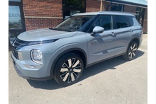 Mitsubishi Outlander 2.4 Phev Nativa 7 seat - Thumb 5