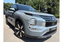 Mitsubishi Outlander 2.4 Phev Nativa 7 seat - Thumb 9