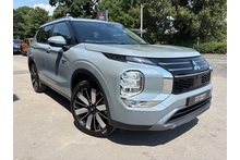 Mitsubishi Outlander 2.4 Phev Nativa 7 seat - Thumb 0