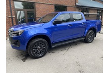 Isuzu D-Max 2.2 V-Cross Double Cab 4x4  Pick Up - Thumb 3
