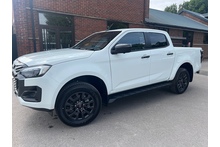Isuzu D-Max 2.2 V-Cross Commercial Double Cab 4x4 Pick Up - Thumb 3