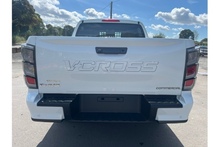Isuzu D-Max 2.2 V-Cross Commercial Double Cab 4x4 Pick Up - Thumb 4