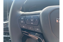 Isuzu D-Max 2.2 V-Cross Commercial Double Cab 4x4 Pick Up - Thumb 9