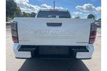 Isuzu D-Max 2.2 V-Cross Commercial Double Cab 4x4 Pick Up - Thumb 1