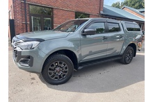 Isuzu D-Max 2.2 V-Cross Double Cab Pick Up - Thumb 4