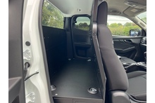 Isuzu D-Max 2.2 Extended Cab Utility Commercial 4x4 Pick Up - Thumb 8