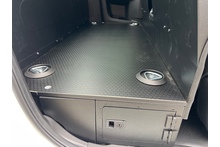 Isuzu D-Max 2.2 Extended Cab Utility Commercial 4x4 Pick Up - Thumb 9