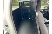 Isuzu D-Max 2.2 Extended Cab Utility Commercial 4x4 Pick Up - Thumb 19