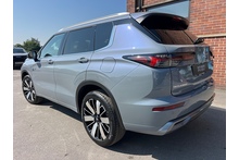 Mitsubishi Outlander 2.4 Phev Diamond - Thumb 4