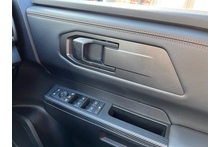 Mitsubishi L200 2.4 Di-D Barbarian Commercial 4x4 Pick Up - Thumb 10