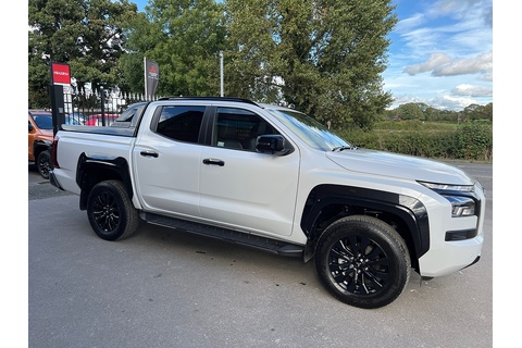 Mitsubishi L200 Di-D Barbarian Commercial 4x4 Pick Up