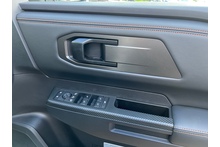 Mitsubishi L200 2.4 Di-D Barbarian Commercial 4x4 Pick Up - Thumb 12