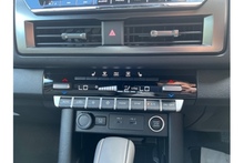Mitsubishi L200 2.4 Di-D Barbarian Commercial 4x4 Pick Up - Thumb 14