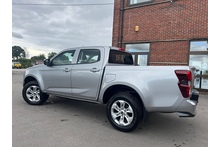 Isuzu D-Max 2.2 DL20 Double Cab 4x4 Pick Up - Thumb 1