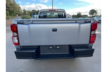 Isuzu D-Max 2.2 Utility Single Cab 4x4 Pick Up - Thumb 3