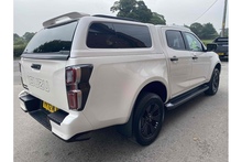 Isuzu D-Max 1.9 TD V-Cross - Thumb 3