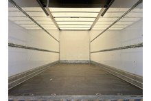 Isuzu Forward 5.2 N75.190 L Box Van Tail Lift - Thumb 7
