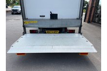 Isuzu Forward 5.2 N75.190 L Box Van Tail Lift - Thumb 5