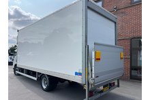 Isuzu Forward 5.2 N75.190 L Box Van Tail Lift - Thumb 12