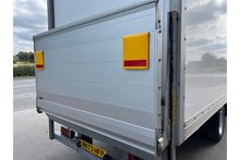 Isuzu Forward 5.2 N75.190 L Box Van Tail Lift - Thumb 15