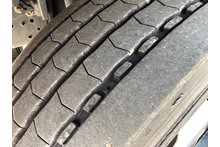 Isuzu Forward 5.2 N75.190 L Box Van Tail Lift - Thumb 31