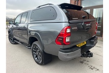 Toyota Hilux 2.8 D-4D Invincible X - Thumb 1