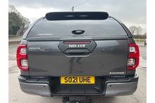 Toyota Hilux 2.8 D-4D Invincible X - Thumb 2