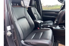 Toyota Hilux 2.8 D-4D Invincible X - Thumb 18
