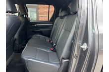 Toyota Hilux 2.8 D-4D Invincible X - Thumb 22